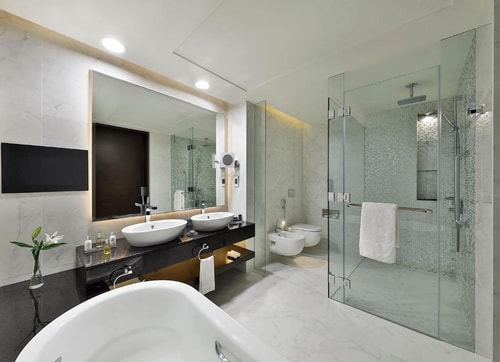 Junior King Suite Near Al Forson Village 5 Luxury Bookings