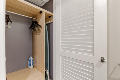 Standard King Or Twin Room Near Levy Park HOU 4 Luxury Bookings