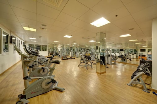 Studio Apartment Near Pak Darbar Restaurant 7 Luxury Bookings