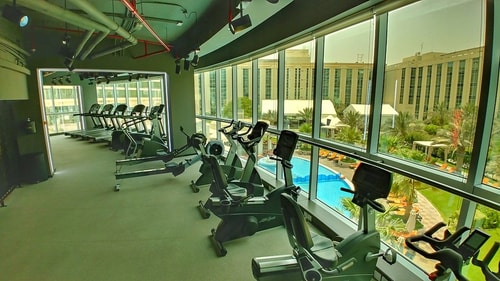 Deluxe Room Near Dubai Airport by Luxury Bookings 19 Luxury Bookings