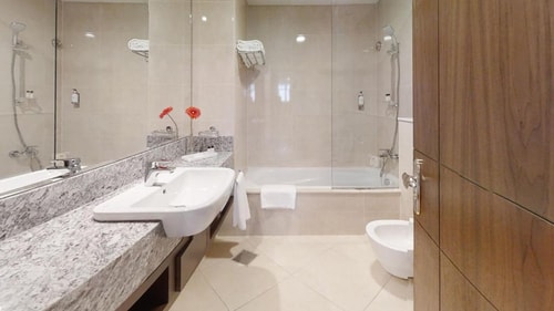 One Bedroom Apartment Near Al Jaddaf Metro 5 Luxury Bookings
