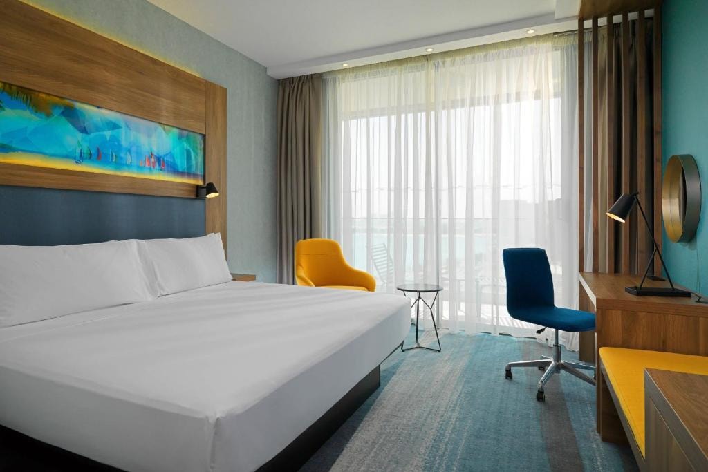 King Room Near Anantara Palm Jumeirah Resort Luxury Bookings