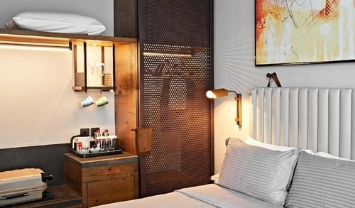 Deluxe Room Near To Binghatti Skyrise Dubai 4 Luxury Bookings
