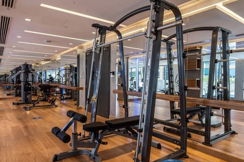 One Bedroom Apartment Near Al Maya Supermarket 10 Luxury Bookings