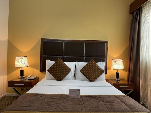 One Bedroom Apartment Near Liwa Centre Pet Allowed 1 Luxury Bookings