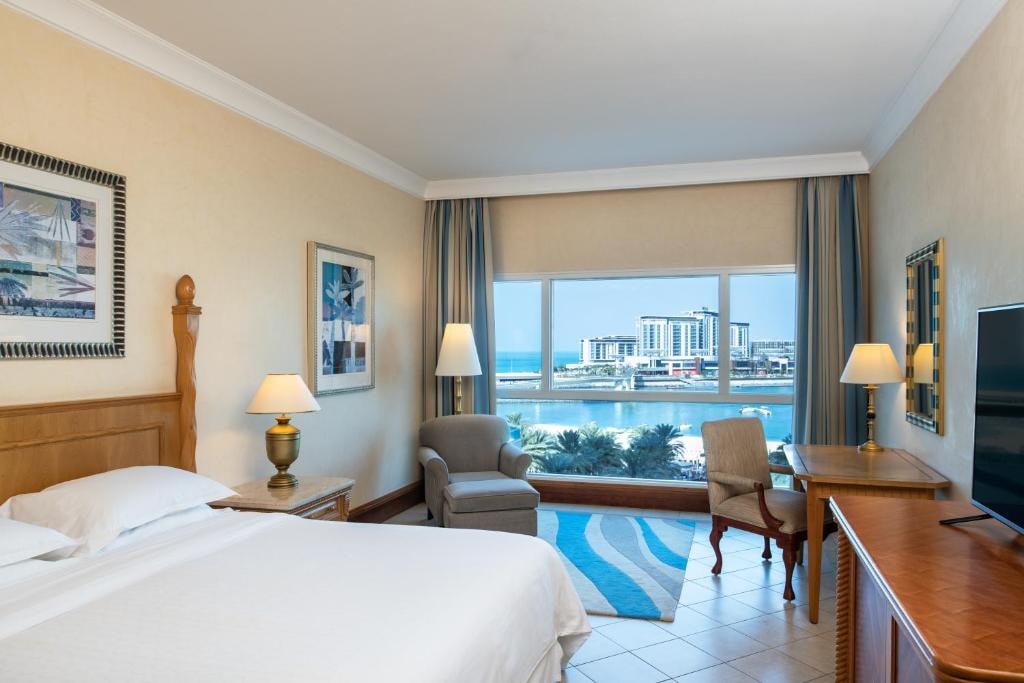 Deluxe Room Sea View Near Ramada JBR Dubai Luxury Bookings