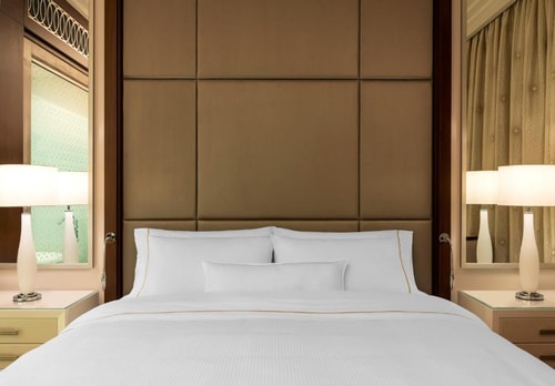 Luxury Deluxe Room On Sheikh Zayed Road 2 Luxury Bookings