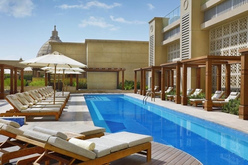 Luxury Deluxe Room On Sheikh Zayed Road 17 Luxury Bookings