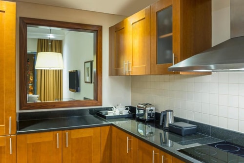 Luxury One Bedroom Suite In Dubai Marina 4 Luxury Bookings