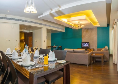 Three Bedroom Apartment Near Business Bay Metro 13 Luxury Bookings