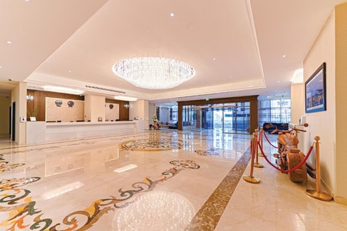 New Executive one Bedroom Suite Near Mashreq Metro 19 Luxury Bookings