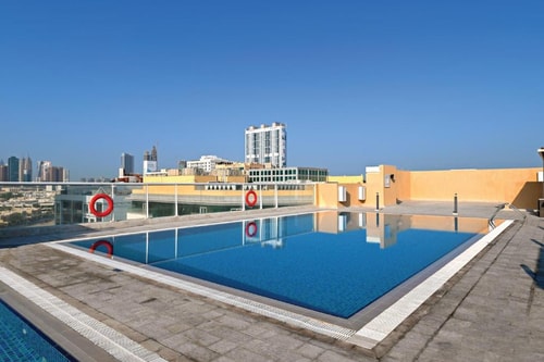 Deluxe Room Near Mashreq Metro 7 Luxury Bookings