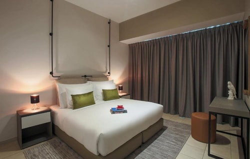 Deluxe Three Bedroom Apartment In Marina Luxury Bookings