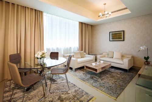 Standard One Bedroom Apartment Near Fmart Marina 6 Luxury Bookings