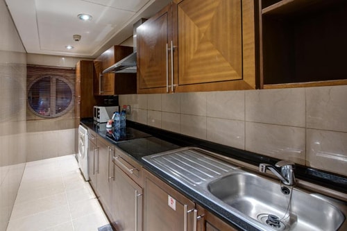 One Bedroom Apartment Near Al Maya Supermart 3 Luxury Bookings