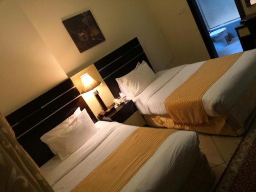 One Bedroom Apartment Near Al Shafar building 1 12 Luxury Bookings