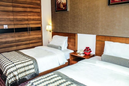 Two Bedroom Apartment Near Al Bader Mini Mart 4 Luxury Bookings