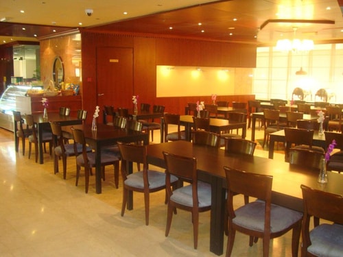 One Bedroom Apartment Near by Day To Day Al Karama 17 Luxury Bookings