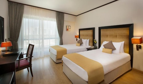 One Bedroom Apartment Near Rotana Al Jaddaf Hotel 4 Luxury Bookings