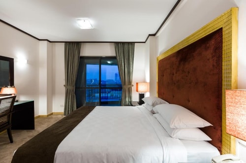 Two Bedroom Apartment Near Rotana Al Jaddaf Hotel 1 Luxury Bookings