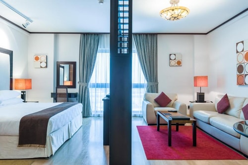 Two Bedroom Apartment Near Rotana Al Jaddaf Hotel 18 Luxury Bookings