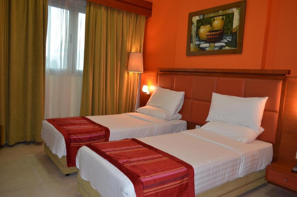 One Bedroom Suite Near Manhattan Avenue Luxury Bookings