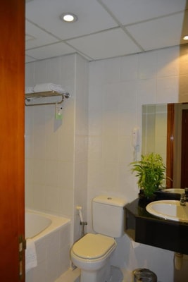 2 Bedroom Apartment Near Al Rais Tower 2 12 Luxury Bookings