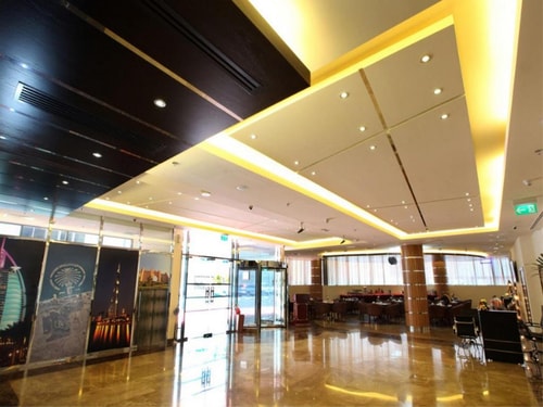 Executive 2 Bedroom Apartment Near Al Maya Market 15 Luxury Bookings