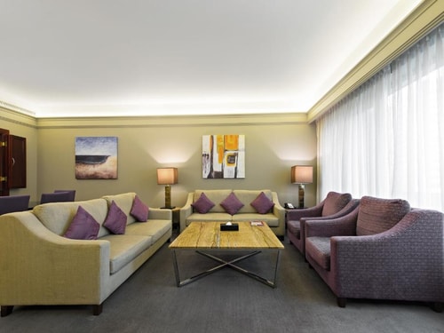 Two Bedroom Suite Near Deira City Centre Metro 6 Luxury Bookings