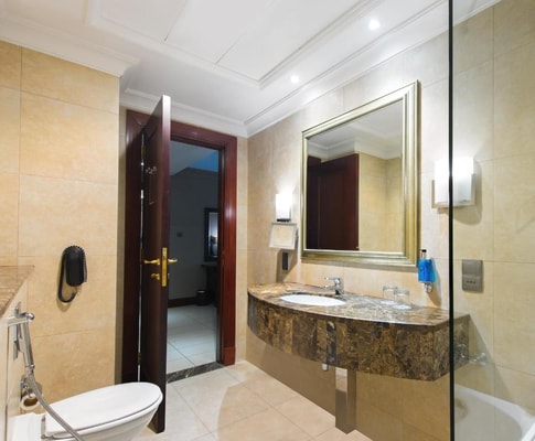 Two Bedroom Suite Near Deira City Centre Metro 7 Luxury Bookings