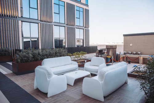 One Bedroom Suite Near Niyama Spa Aloft Dubai 7 Luxury Bookings