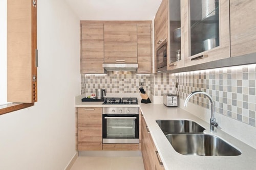 Two Bedroom Suite Near Al Maktoum Airport 4 Luxury Bookings
