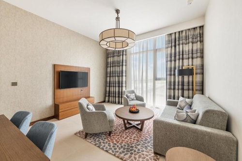 Two Bedroom Suite Near Al Maktoum Airport 13 Luxury Bookings