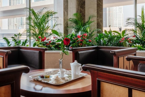 Deluxe King Suite Near Escan Tower Dubai Marina 10 Luxury Bookings