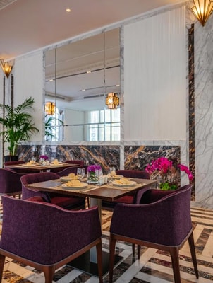 Deluxe King Suite Near Escan Tower Dubai Marina 11 Luxury Bookings