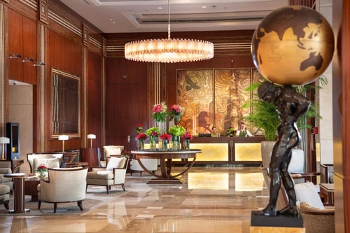 Deluxe King Suite Near Escan Tower Dubai Marina 16 Luxury Bookings