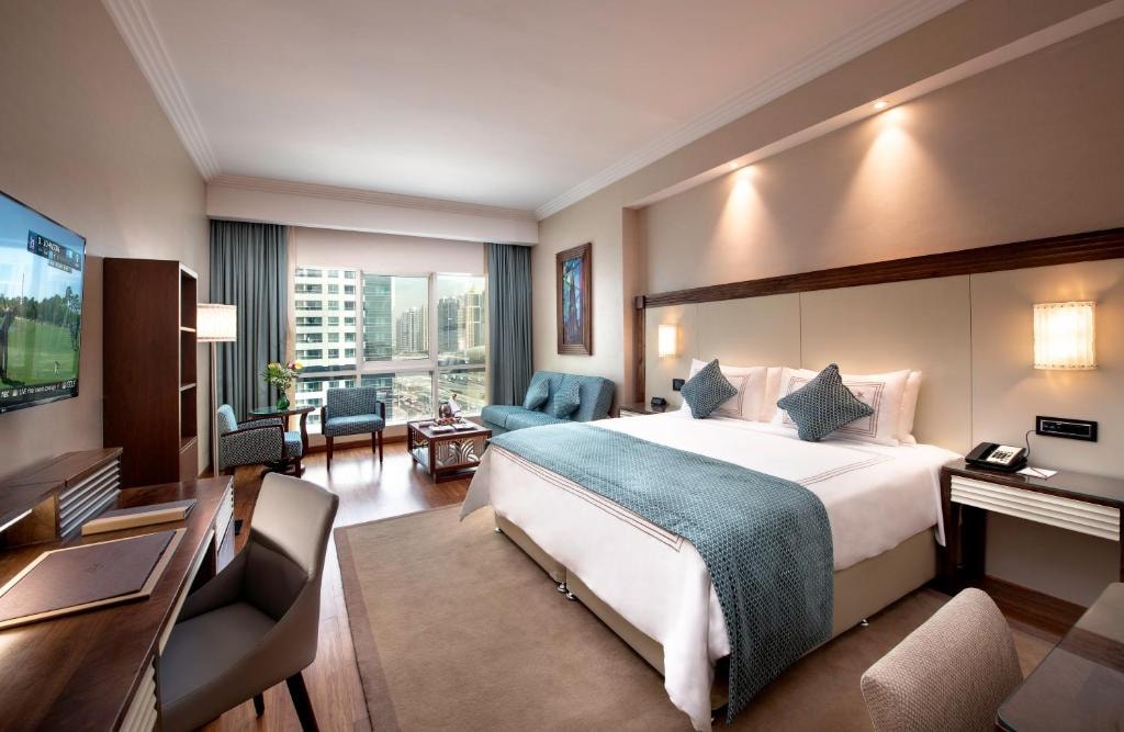 Deluxe King Suite Near Escan Tower Dubai Marina Luxury Bookings