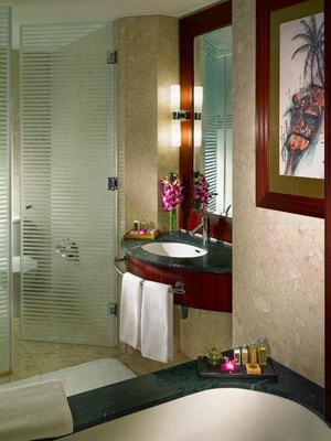 Deluxe Room Near Emirates NBD 4 Luxury Bookings