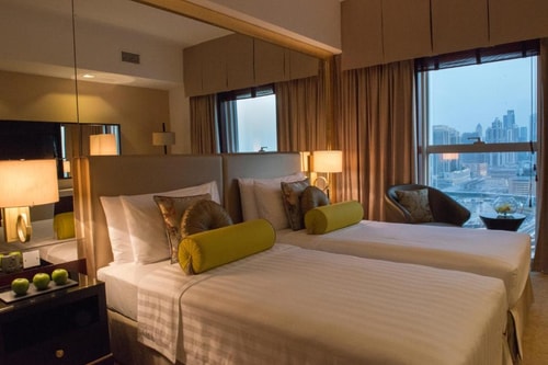 Two Bedroom Apartment Near Emirates NBD 2 Luxury Bookings