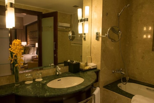 Two Bedroom Apartment Near Emirates NBD 7 Luxury Bookings