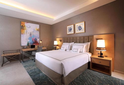 Brand New Superior Room Near Mashreq Metro 1 Luxury Bookings