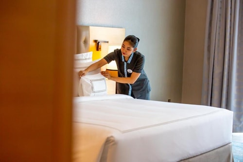 Brand New Superior Room Near Mashreq Metro 17 Luxury Bookings