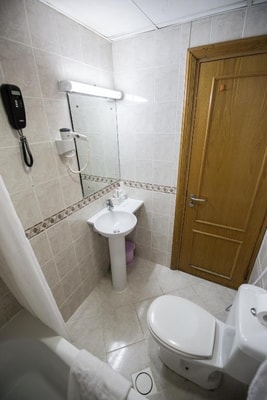 One Bedroom Apartment Near Musallah Tower 12 Luxury Bookings