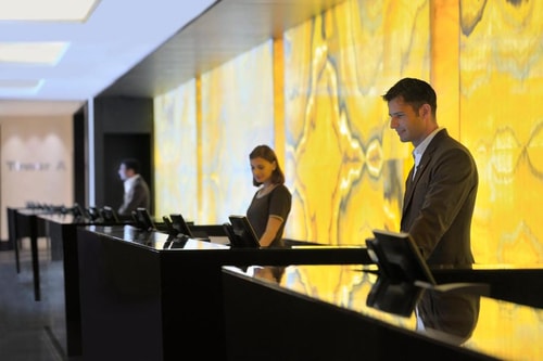 Deluxe King Suite near Park Regis Business Bay 5 Luxury Bookings