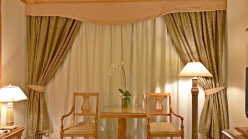 Deluxe Room Near Madina Super Market 10 Luxury Bookings