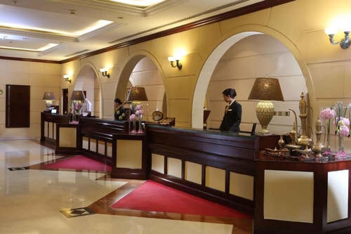 Deluxe Room Near Madina Super Market 13 Luxury Bookings