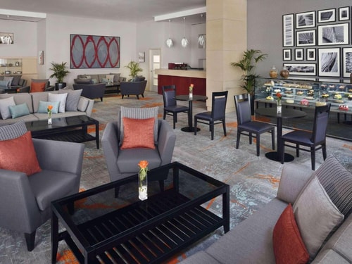 Two Bedroom Apartment Near American Hospital 12 Luxury Bookings