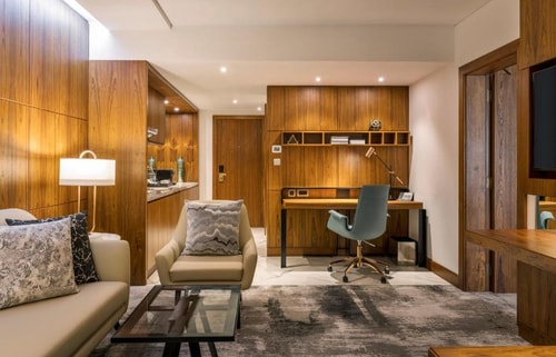 Deluxe Room Near DXB Airport by Luxury Bookings 9 Luxury Bookings