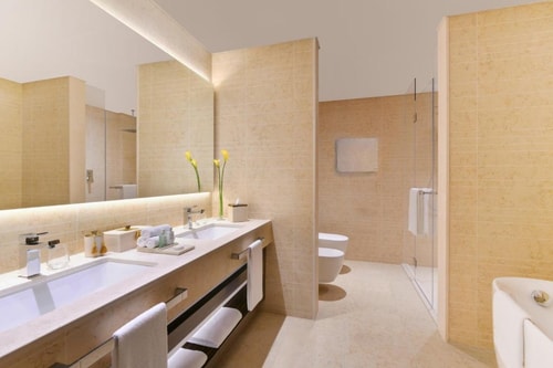 One Bedroom King Suite nearby Wafi Shopping Mall 2 Luxury Bookings