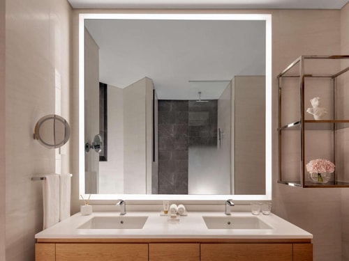 Prime Living One Bedroom Near Regalia Tower Dubai 5 Luxury Bookings